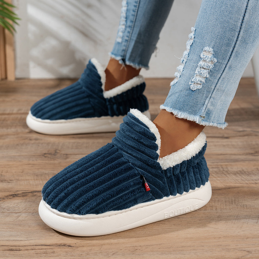 Chaussons en peluche CozyStep
