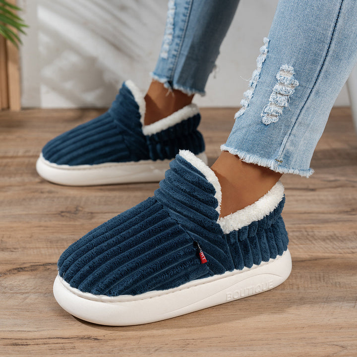 Chaussons en peluche CozyStep